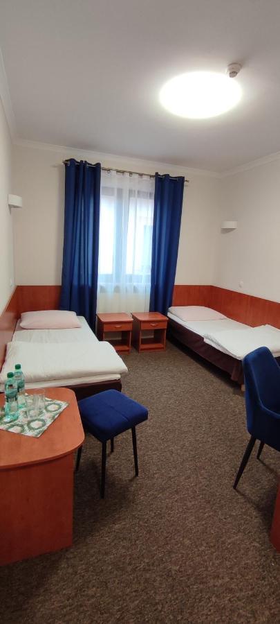 Motel Port 2000 Mostki  Buitenkant foto